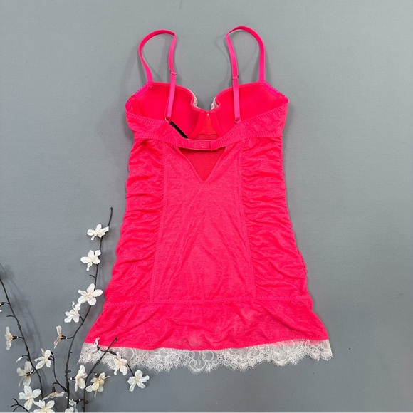 Victoria’s Secret pink and cream lacy chemise lingerie, 34B. - Picture 4 of 7